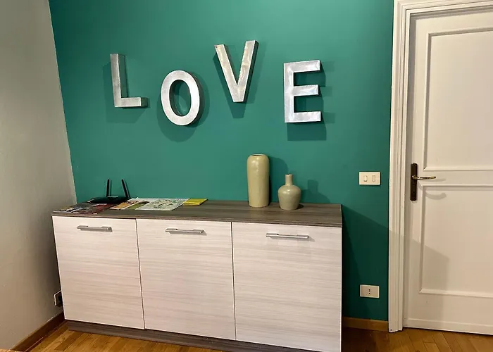 Maison In Centro Storico A Apartament Modena